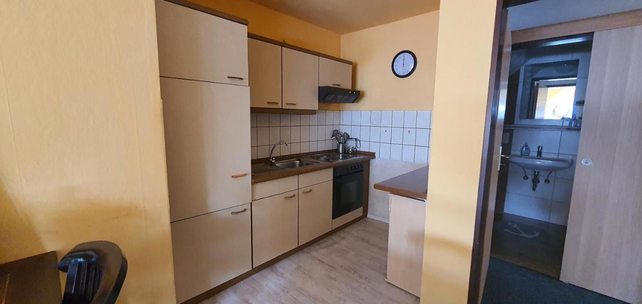 Friesenmeer Ferienwohnung Drei Бензерзиль Экстерьер фото